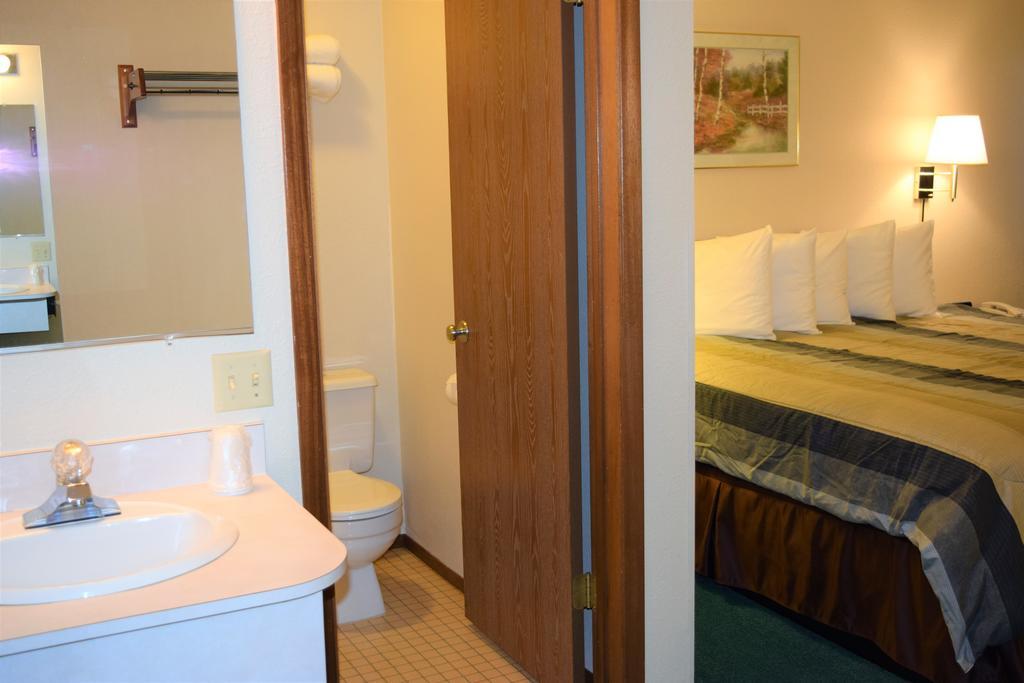 Country Inn Libby Ngoại thất bức ảnh