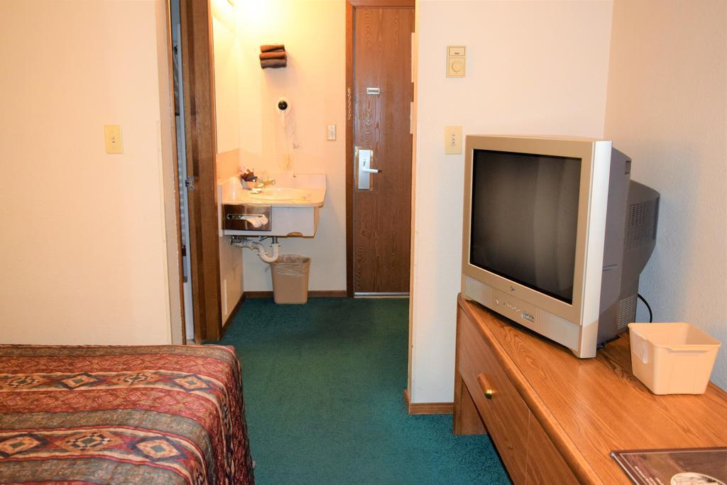 Country Inn Libby Ngoại thất bức ảnh